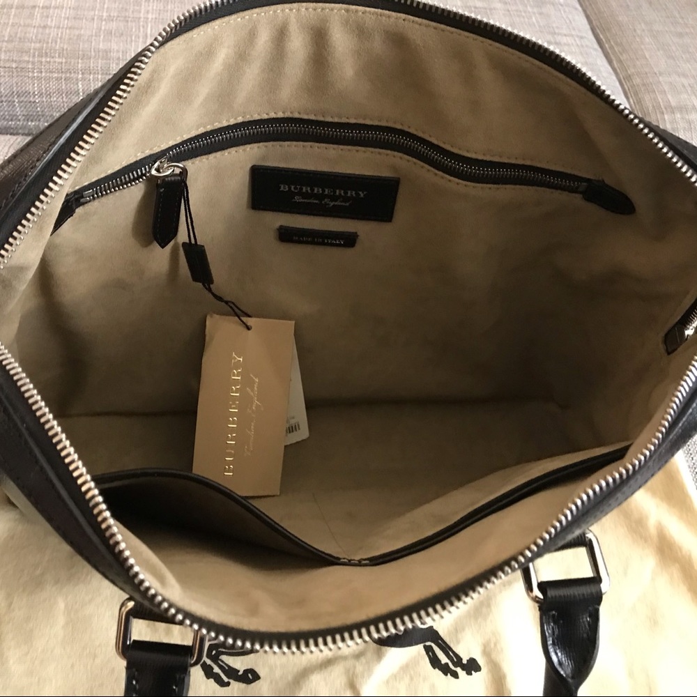 Burberry Slim Barrow Bag in Leather & Alligator! - Picture 11 of 15
